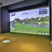 Box i ekran do symulatora golfowego rozmiar ELITE HOME (3x2,55x1,3m)